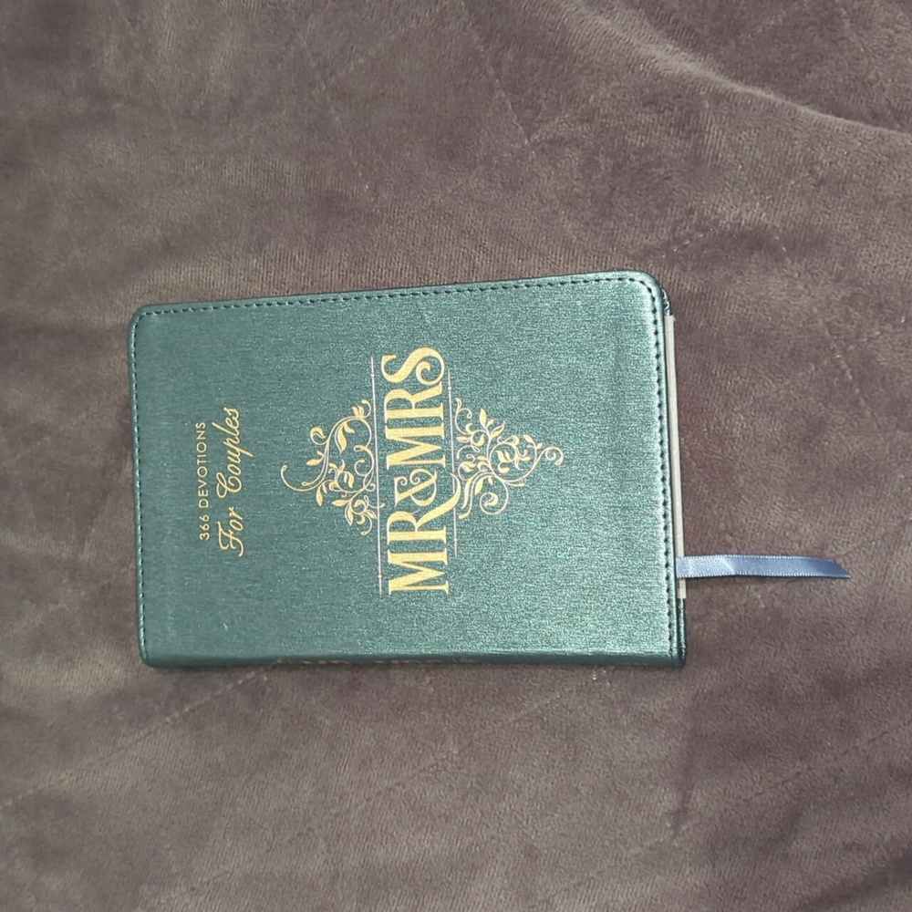 Book: 366 Devotions For Couples